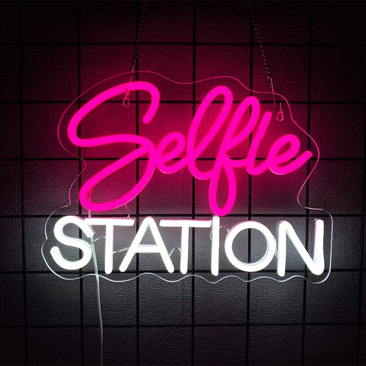 Selfie Station Neon Sign
